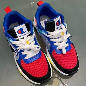 CHAMPION SNEAKERS